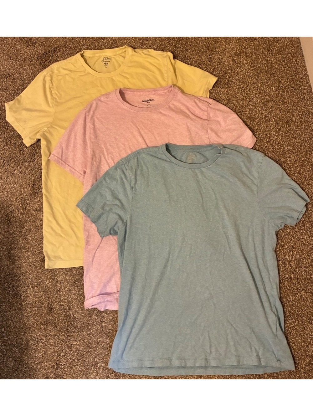 Lot of 3 Men's Essential Crewneck T-Shirts Size M/L - Pastel Basics